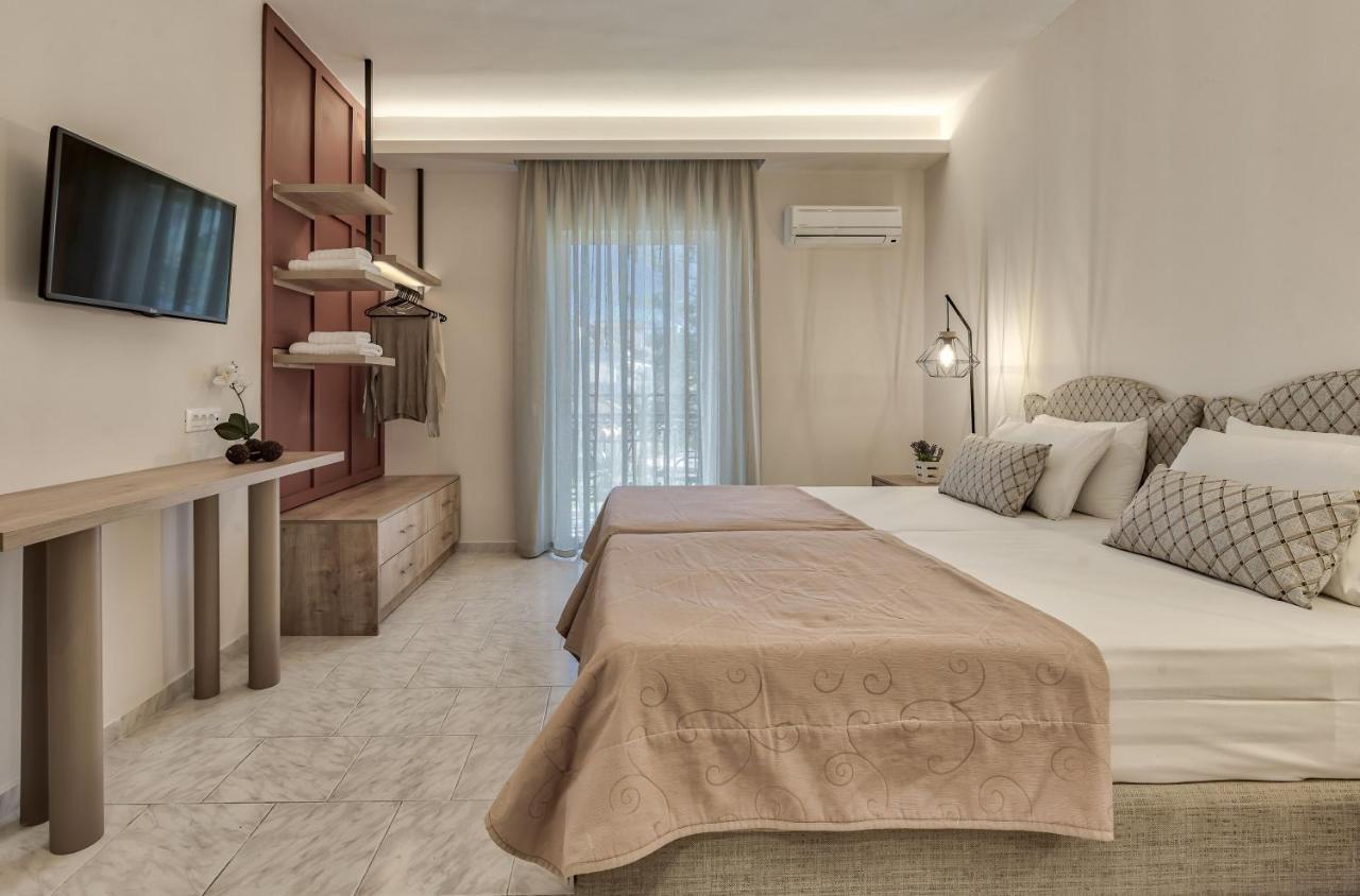 Sofia - Yiota & Appartement Tsilivi (Zakynthos)