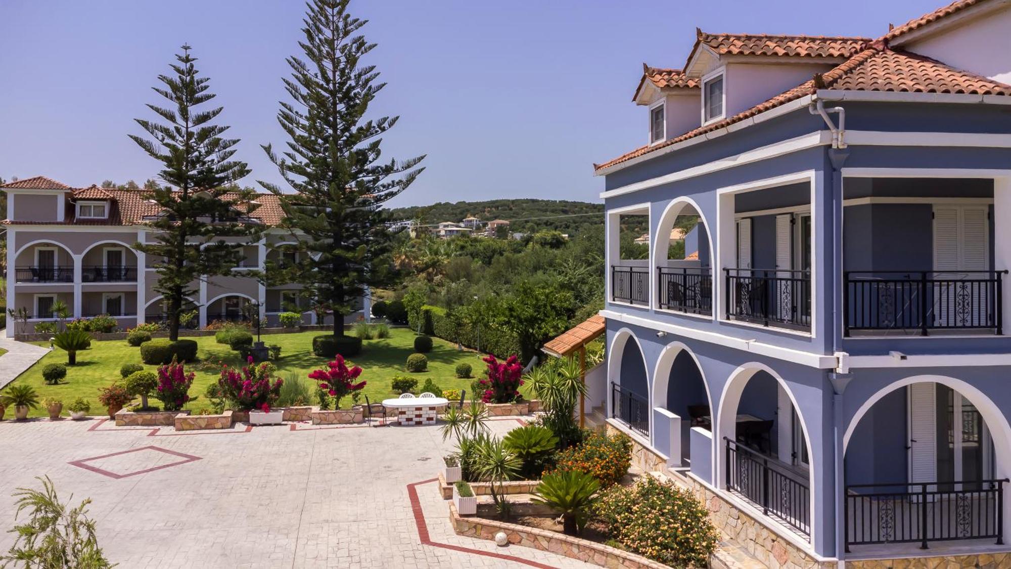 Sofia - Yiota & Appartement Tsilivi (Zakynthos)