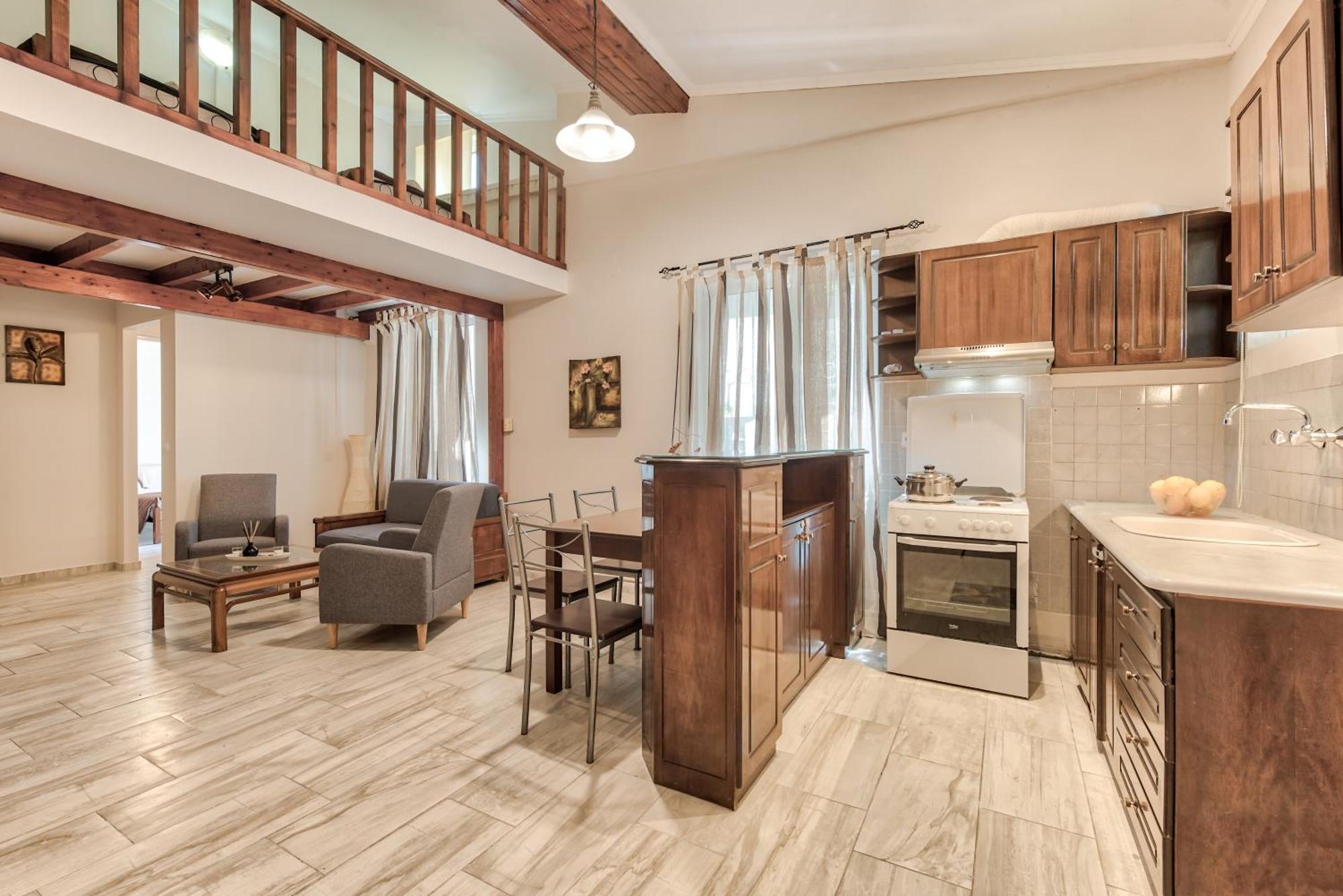 Sofia - Yiota & Appartement Tsilivi (Zakynthos)
