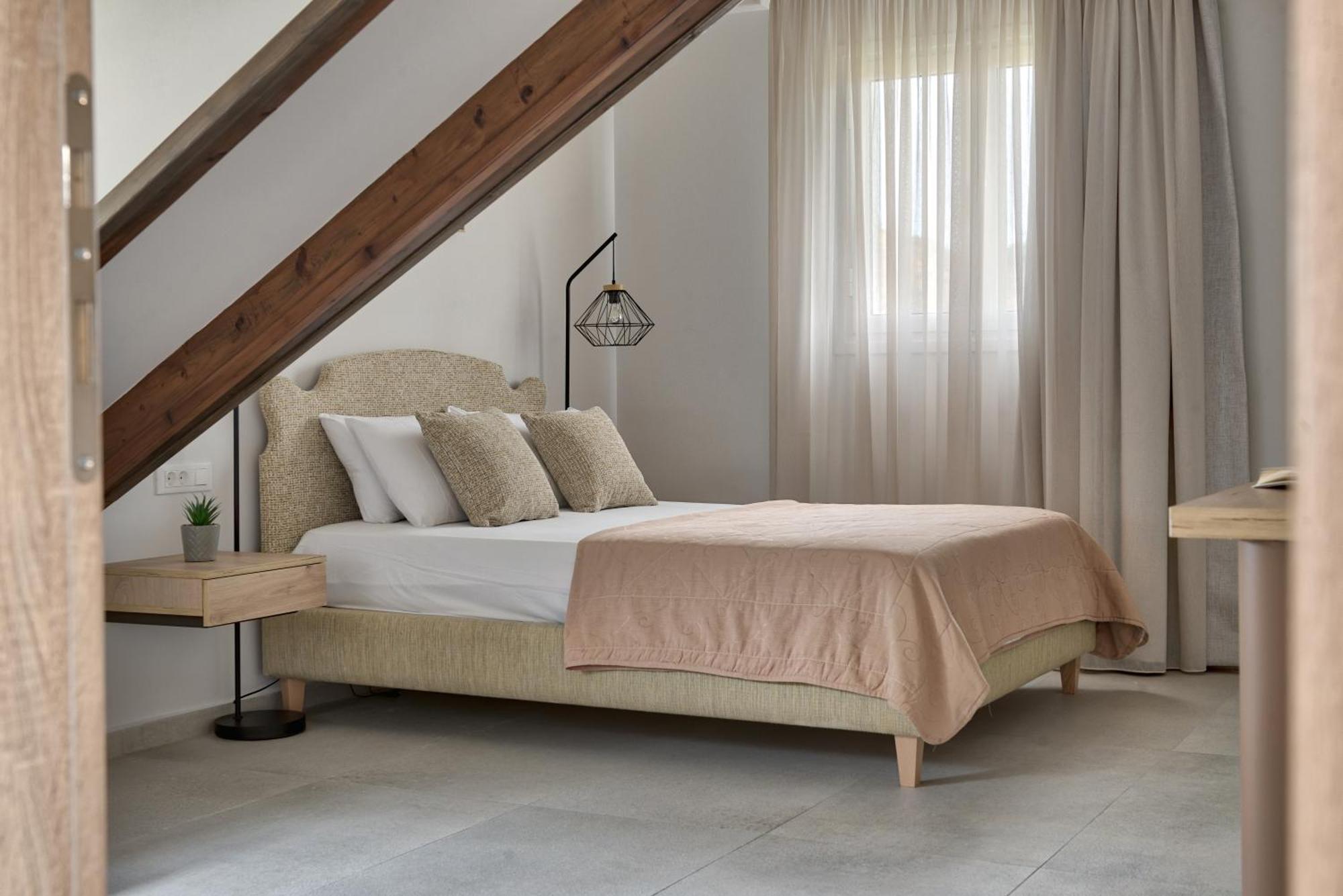 Apartament Sofia - Yiota & *